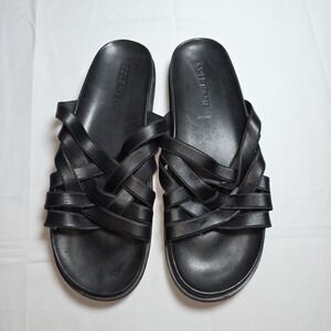COLE HAAN  Black Feathercraft Cross Strap Sandals Mens 13